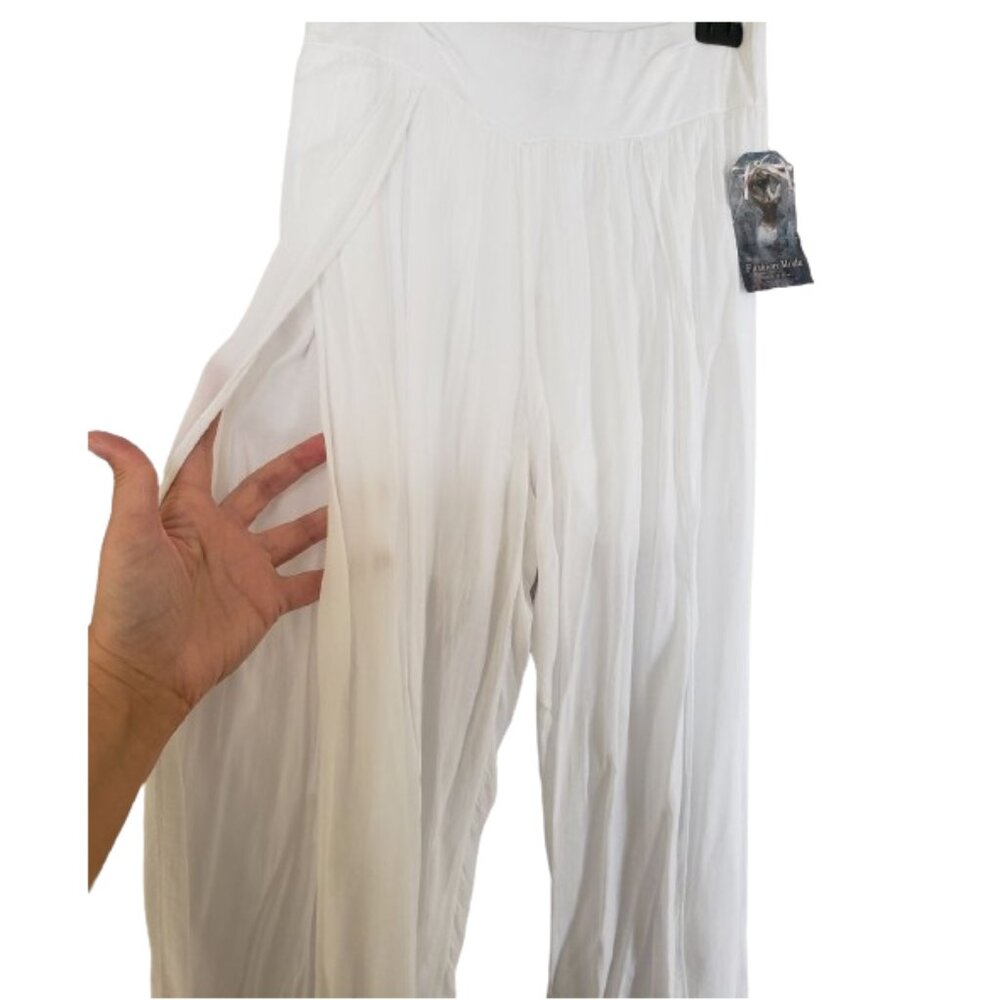 White Flyaway pants with shorts underneath Made in Italy BNWT